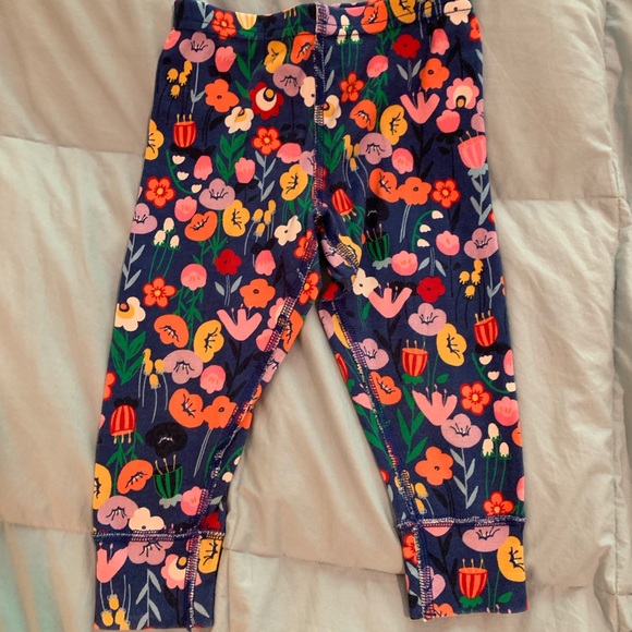 Hanna Andersson Other - Floral Hanna Andersson leggings size 2T 80 cm